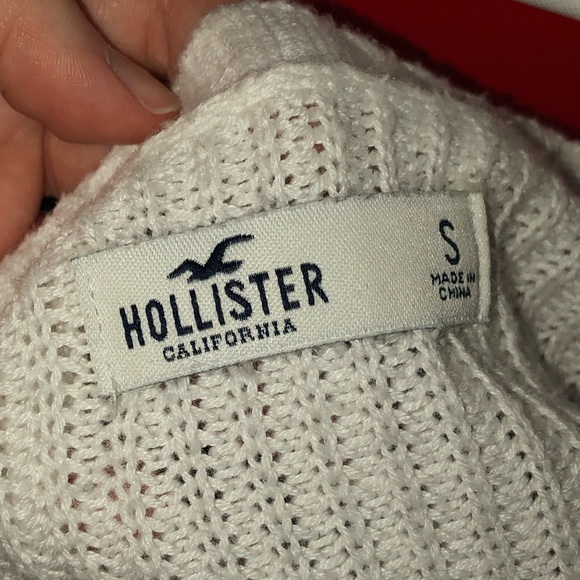 Hollister sweater - Picture 4 of 4